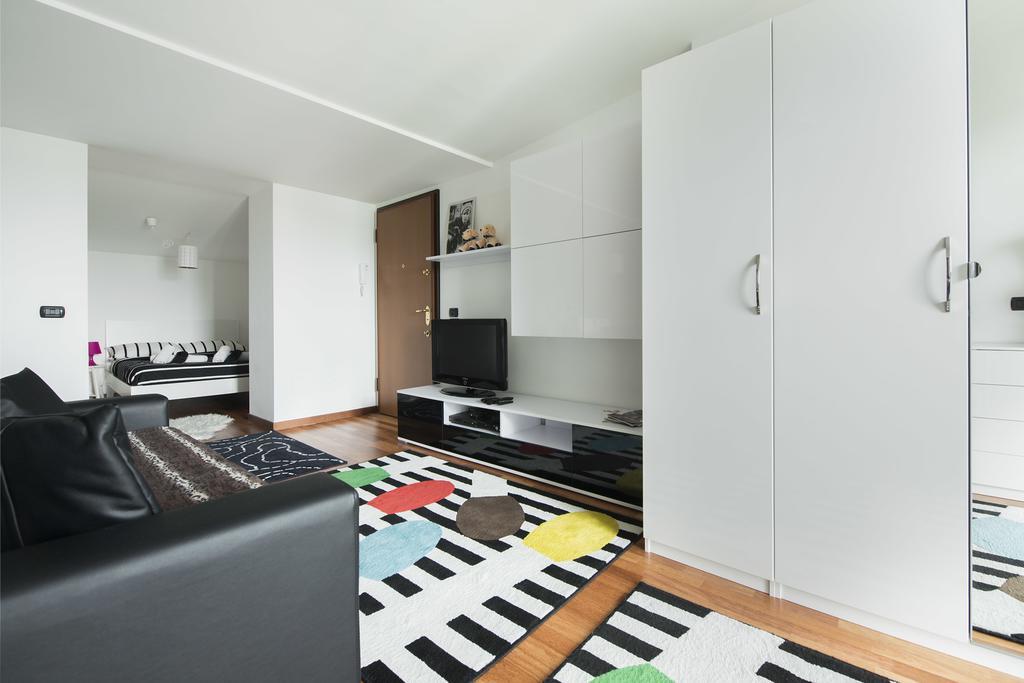 New Luxury Attic Santa Giulia Expo Lägenhet Milano Exteriör bild